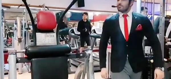 عکس وحید مرادی با مهدی امینی