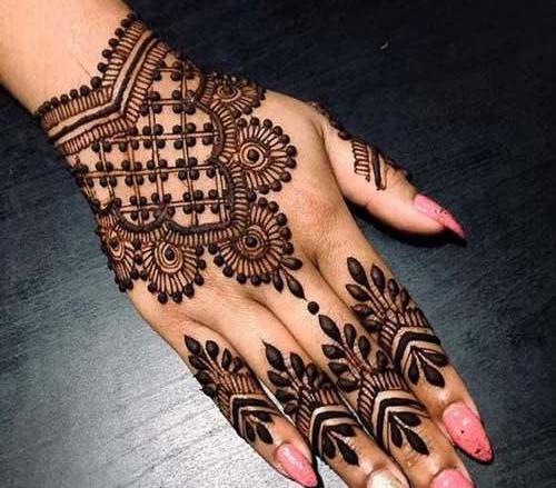 عکس دست حنای عروس