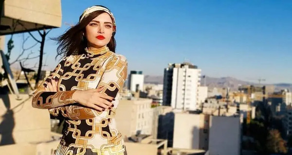 عکس کشف حجاب بهنوش طباطبایی