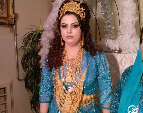 عکس عروس کردی با طلا