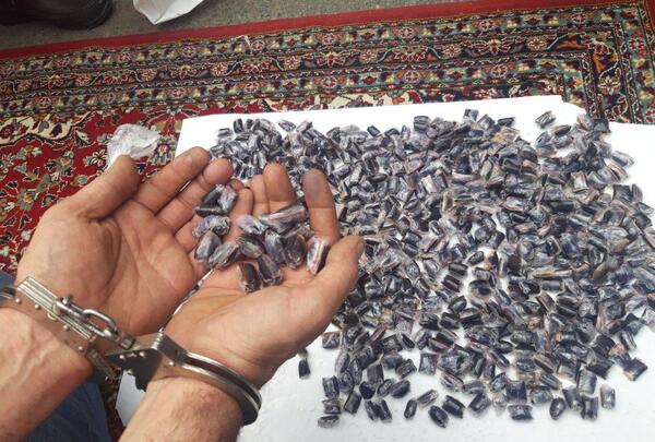 عکس مغازه تریاک فروشی
