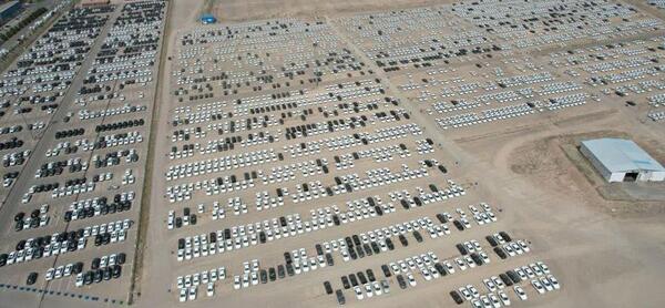 عکس پارکینگ ایران خودرو تبریز