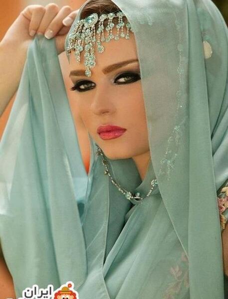 عکس آرایش با حجاب
