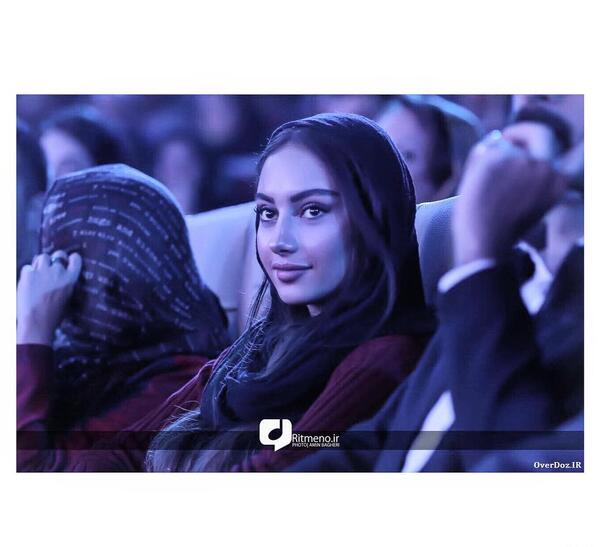 عکس نوشته شعر هرکس بد ما به خلق گوید