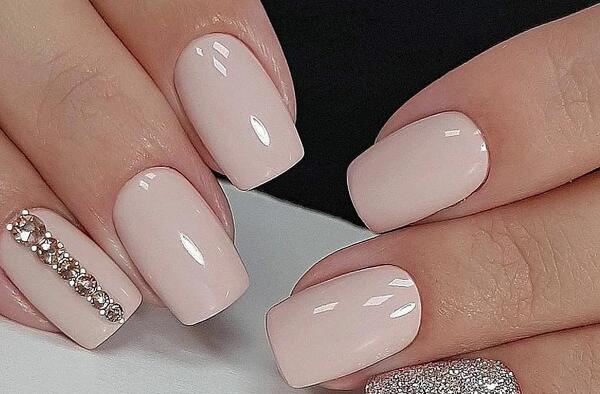 عکس کاشت ناخن رنگ یاسی
