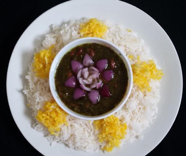 عکس قورمه سبزی تو دیگ
