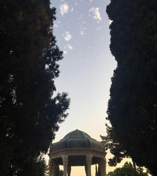 عکس بارگاه حافظ