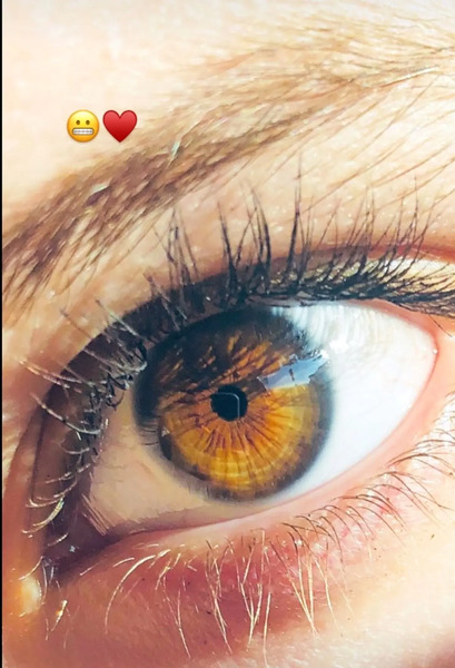 عکس های لو رفته از سارا و نیکا در استخر