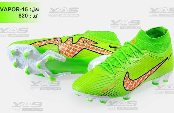 عکس کفش ورزشی فوتبال