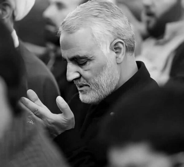 عکس حاج قاسم سیاه سفید