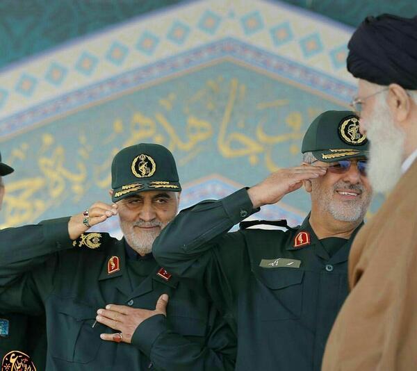 عکس سردار سلیمانی با مصباح یزدی