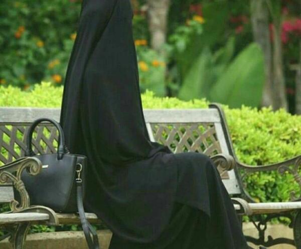 عکس دختر باحجاب چادری شیک