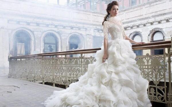 عکس لباس عروس چین دار