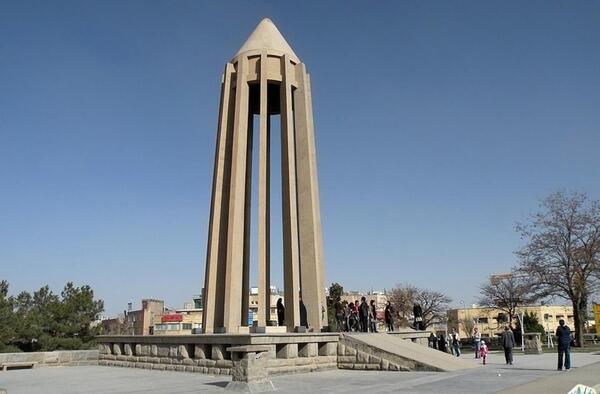 عکس نمایشگاه در همدان