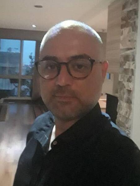 عکس محسن فرجی در عصر جدید