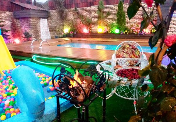 عکس ویلای شمال در شب