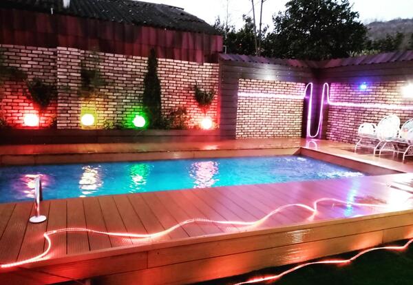 عکس ویلای شمال در شب