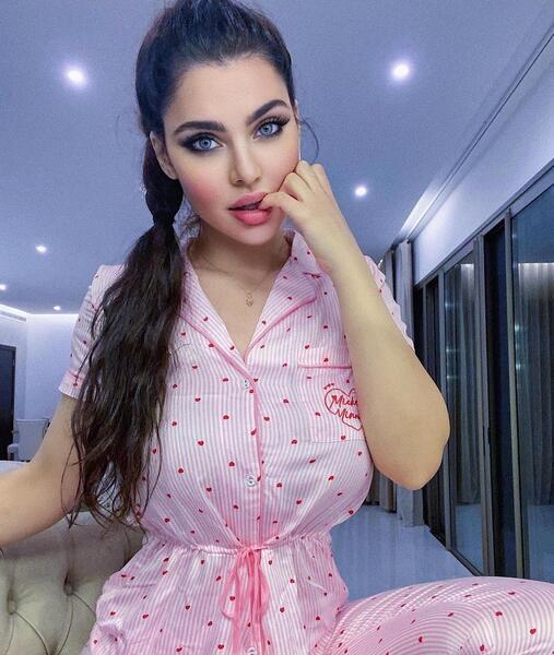 عکس دختر چادری عینکی