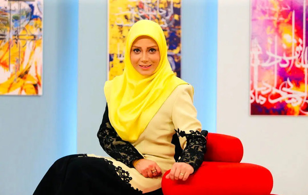 عکس مجری زن سابق به خانه برمیگردیم