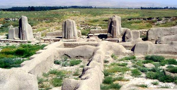 عکس قبر لیلی مجنون