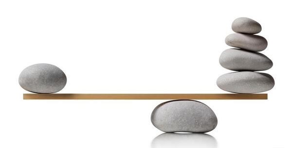 عکس ضرب المثل آدم گرسنه سنگ راهم میخورد