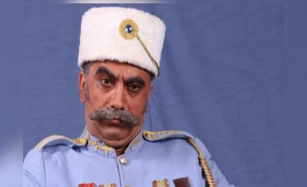 عکس لادن سلیمانی در قهوه تلخ