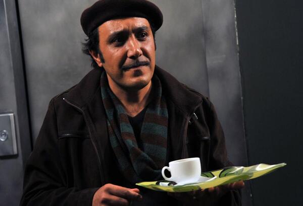 عکس پشت صحنه ساختمان پزشکان