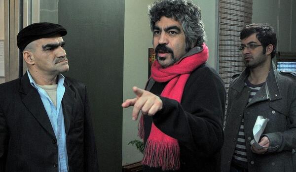 عکس پشت صحنه ساختمان پزشکان