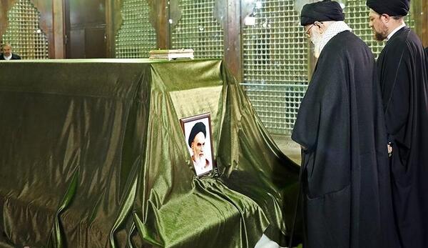 عکس قبر خامنه ای