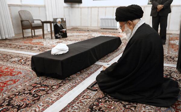 عکس قبر خامنه ای