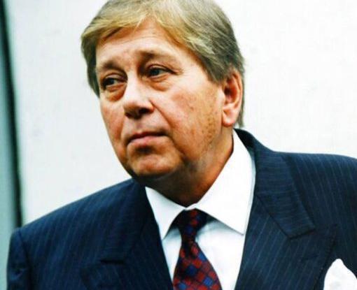 عکسی از ثریا اسفندیاری
