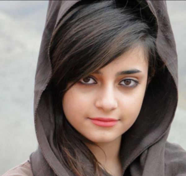 عکس دختر 14 ساله با حجاب