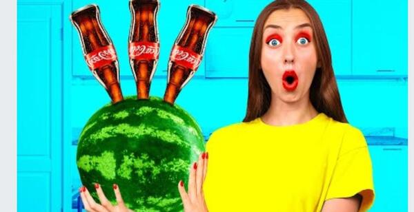 ژست عکس دخترانه در حرم امام رضا