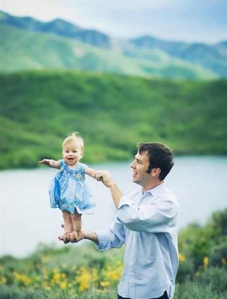 ژست عکس تولد پدر دختری