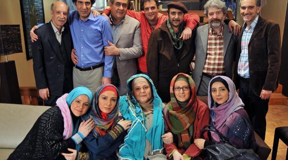 عکس حدیث میرامینی در ساختمان پزشکان