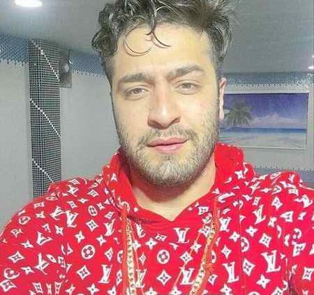 عکس داوود هزینه در بیمارستان
