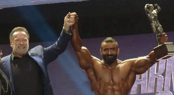 عکس نگرفتن هادی چوپان با بچه