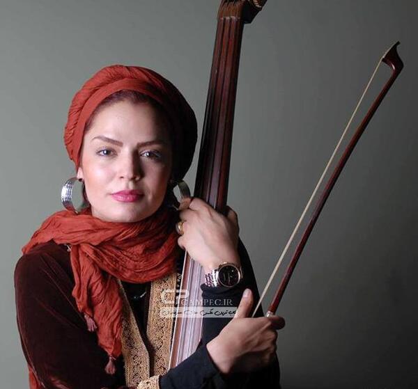 عکس آزاده آل ایوب و همسرش