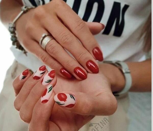 عکس طراحی ناخن یلدا