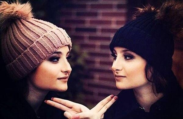 عکس سارا و نیکا در ترکیه