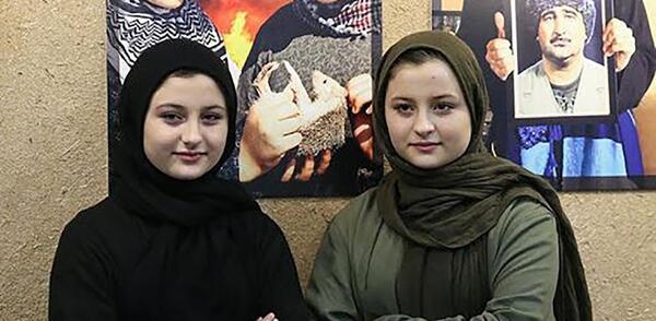 عکس سارا و نیکا در ترکیه