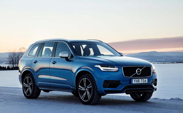 عکس ماشین ولوو xc60 r دیزاین پلاس
