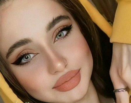 عکس نیکا فلاحی روی سرسره