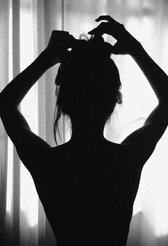 عکس ضد نور دختر