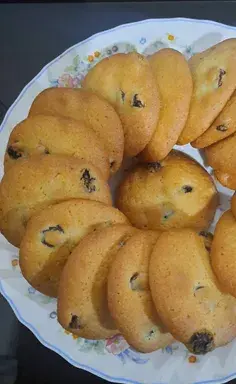 عکس شیرینی کشمشی خانگی