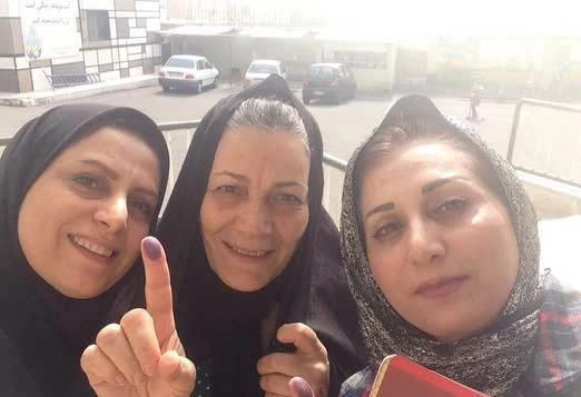 عکس مجری خانم حسنی