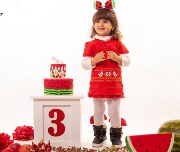 عکس یلدایی بچه گانه