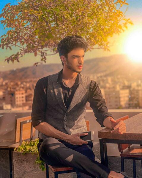 عکس فیک پسرانه سلفی