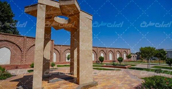 عکس آرامگاه پوریای ولی