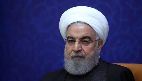 عکس گریه روحانی
